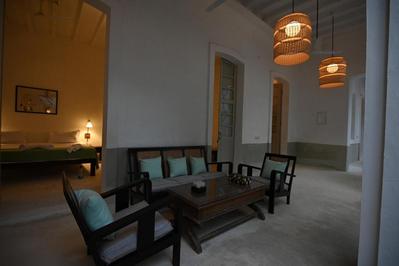 La Cedille - French Heritage House Pondicherry Bagian luar foto